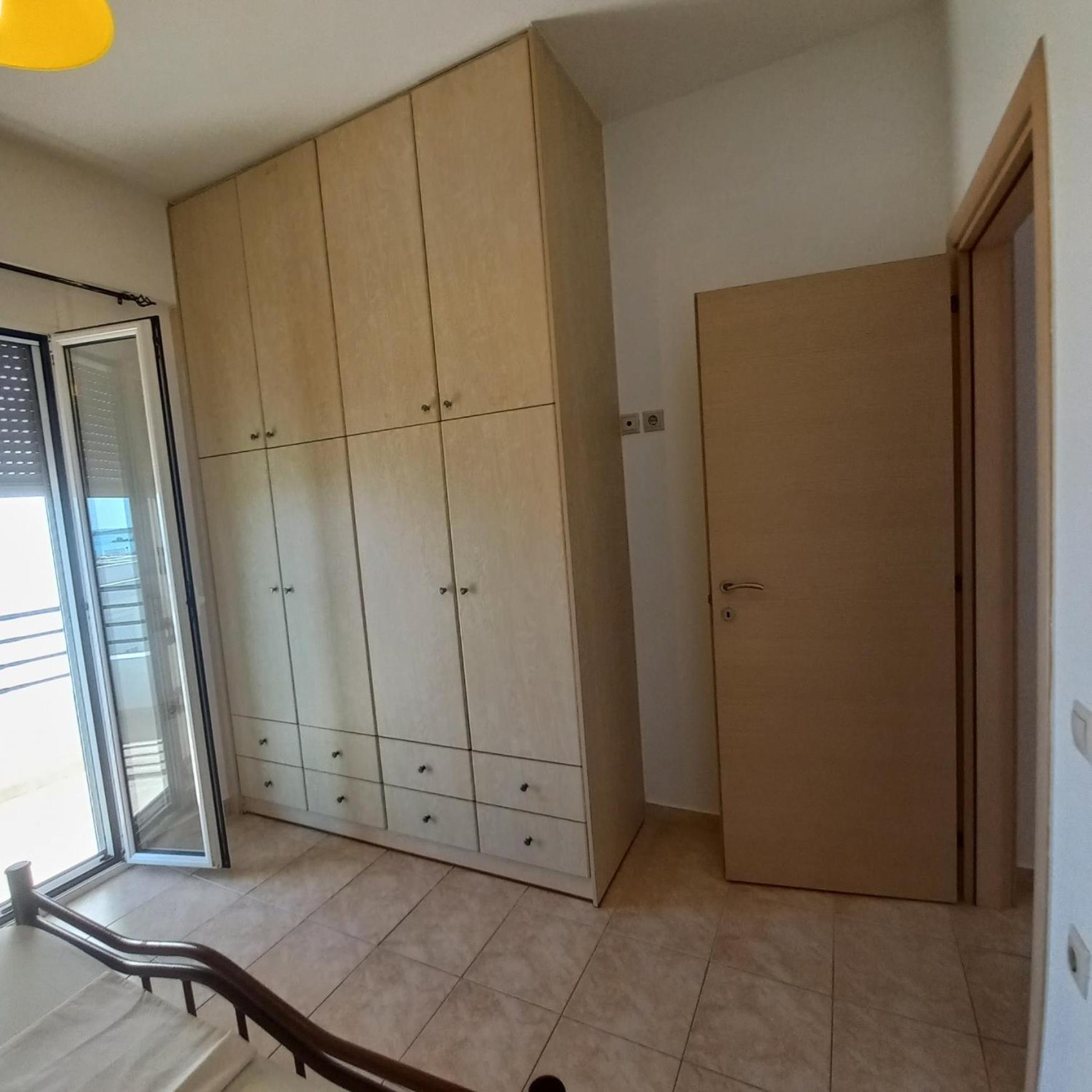 Central Rooms Makry Gialos  Exterior photo